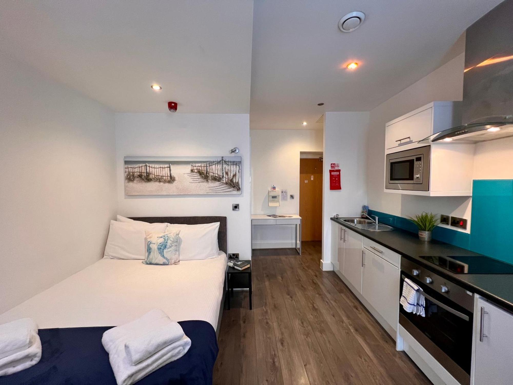 Foxhouse Studio Apartments プリマス エクステリア 写真