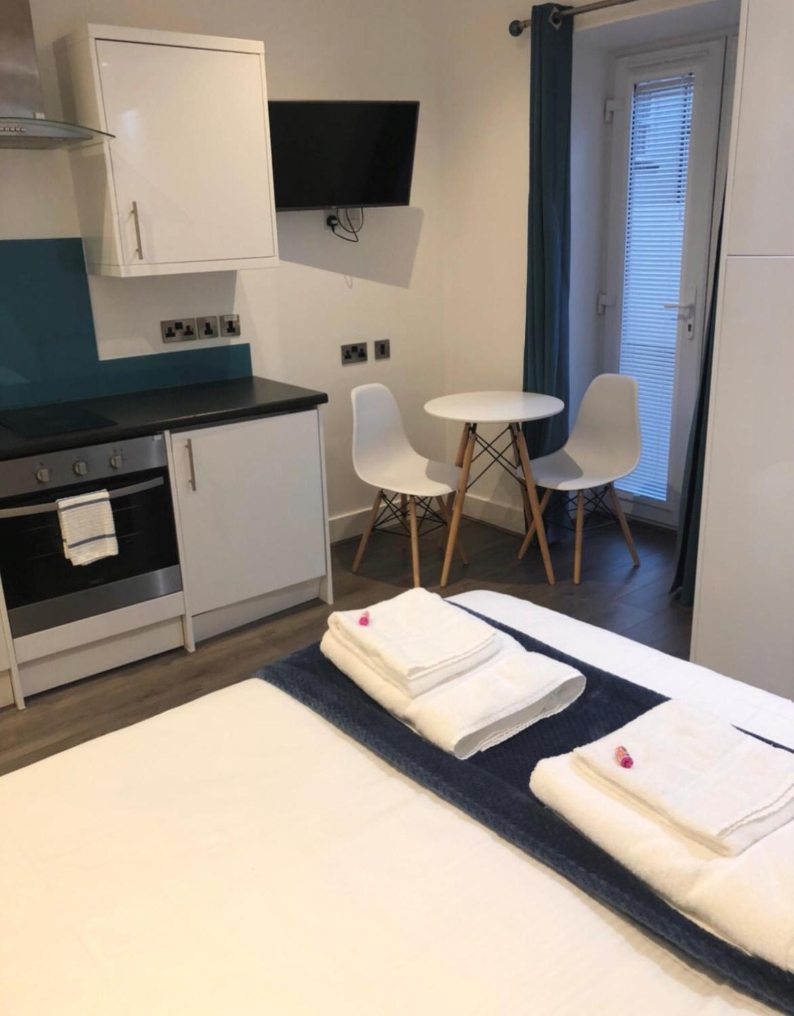 Foxhouse Studio Apartments プリマス エクステリア 写真