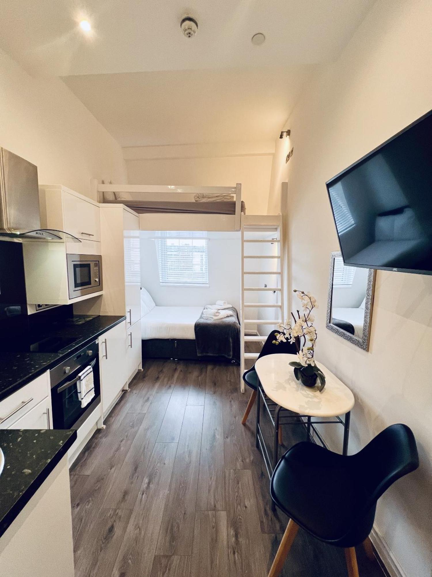 Foxhouse Studio Apartments プリマス エクステリア 写真