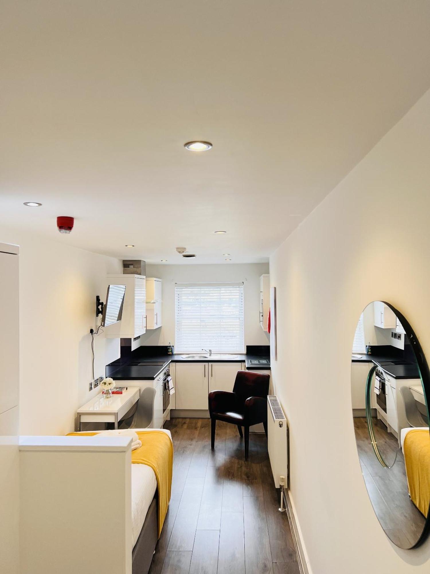 Foxhouse Studio Apartments プリマス エクステリア 写真